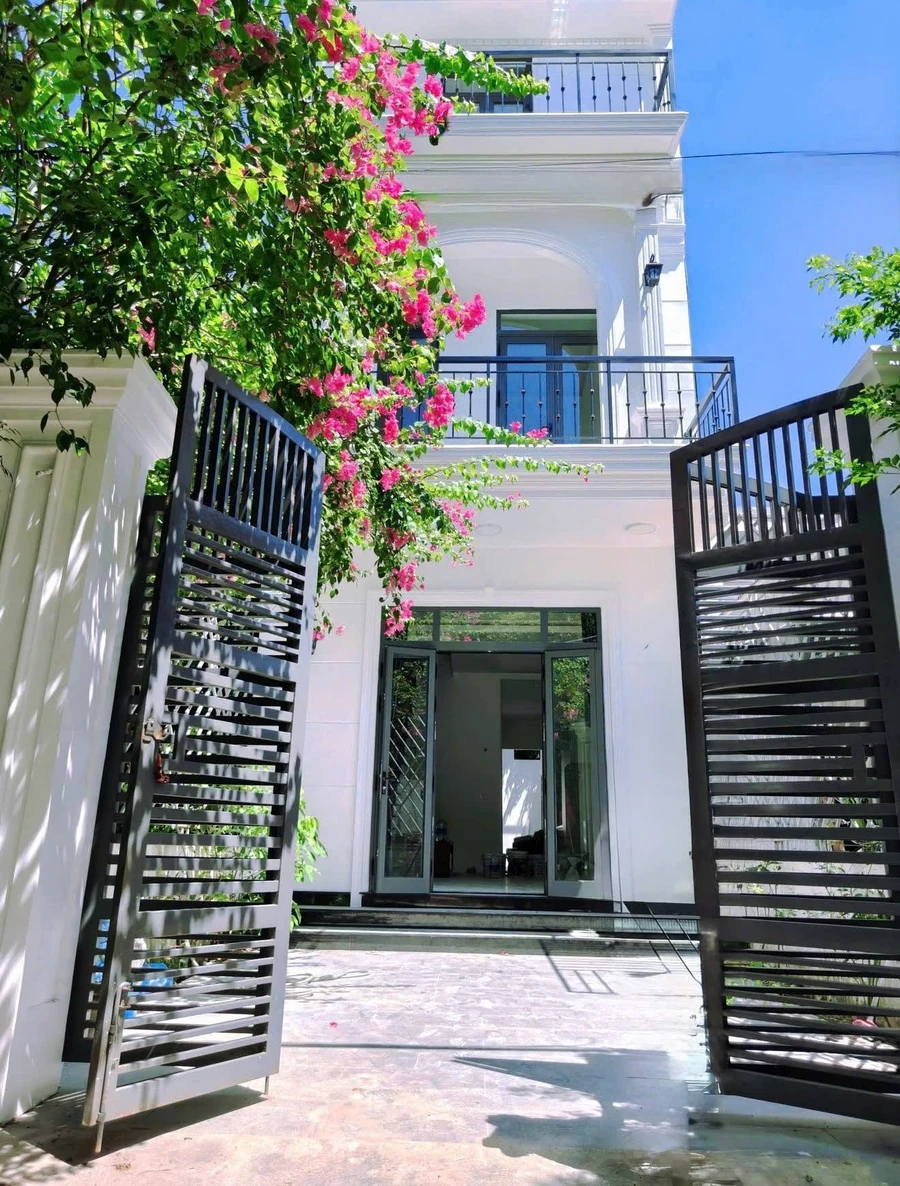 Bán nhà 3 tầng full nội thất 100m² Quảng Tế, Huế - Ảnh thu nhỏ 2
