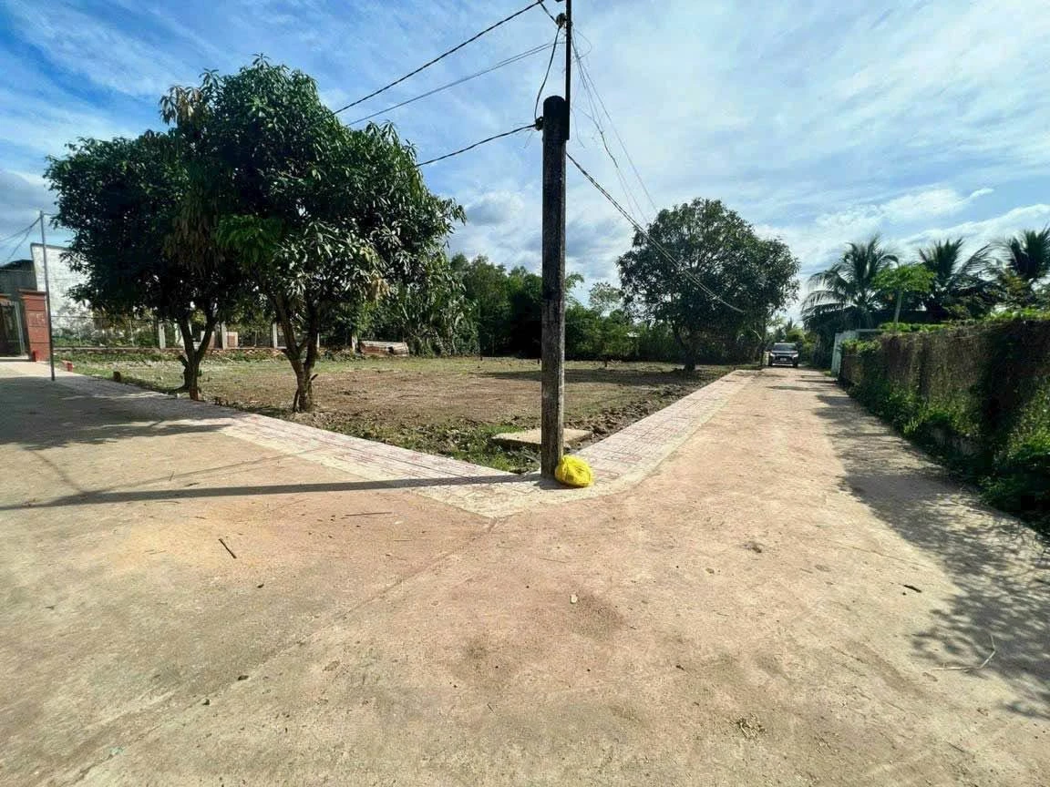 Bán đất 900m2, 2 mặt tiền gần công nghiệp Chơn Thành - Ảnh 1