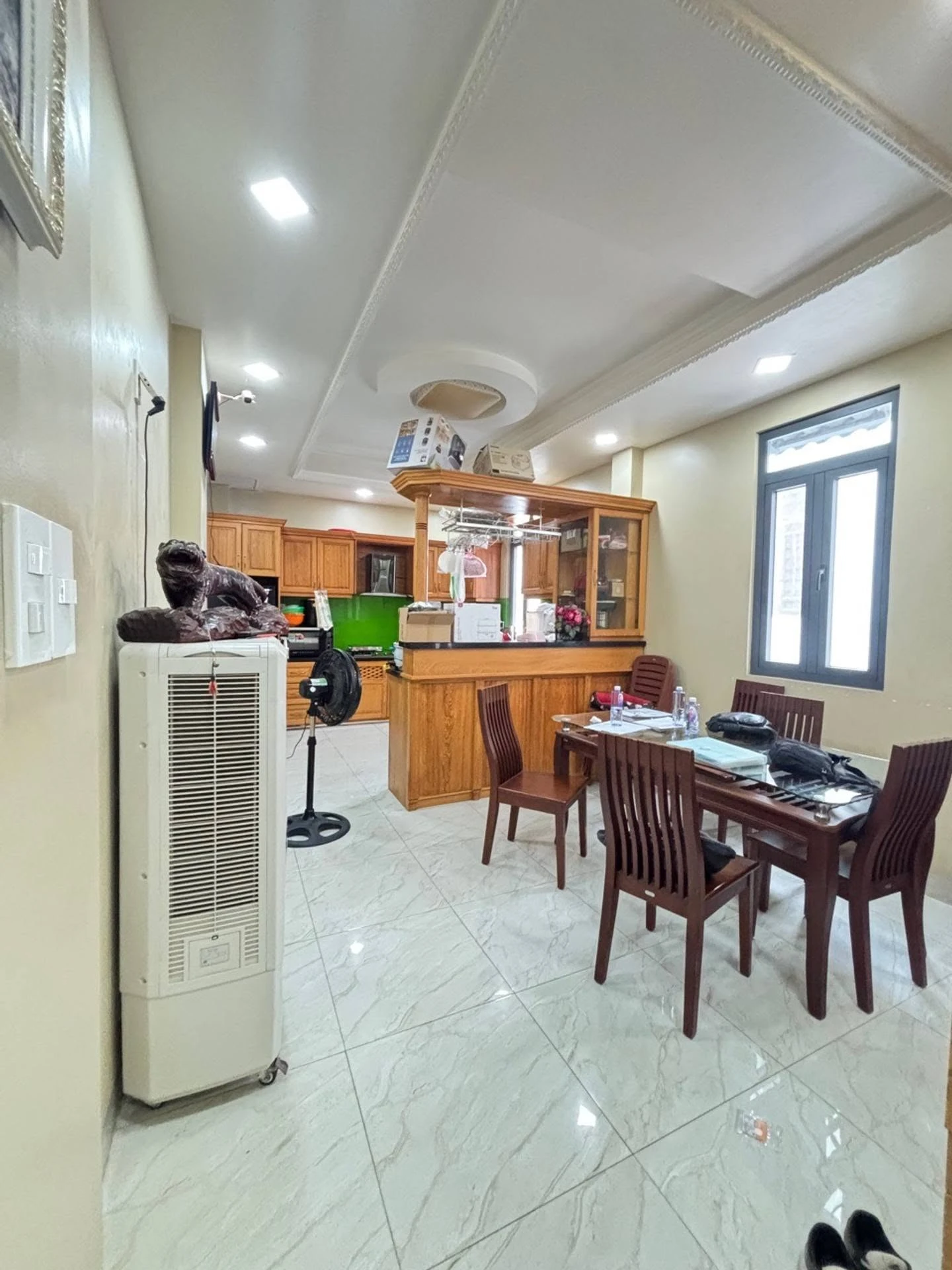 Bán nhà mặt tiền Nguyễn Chí Thanh Quận 5, 64m², 5 tầng, thang máy, 22 tỷ - Ảnh 1