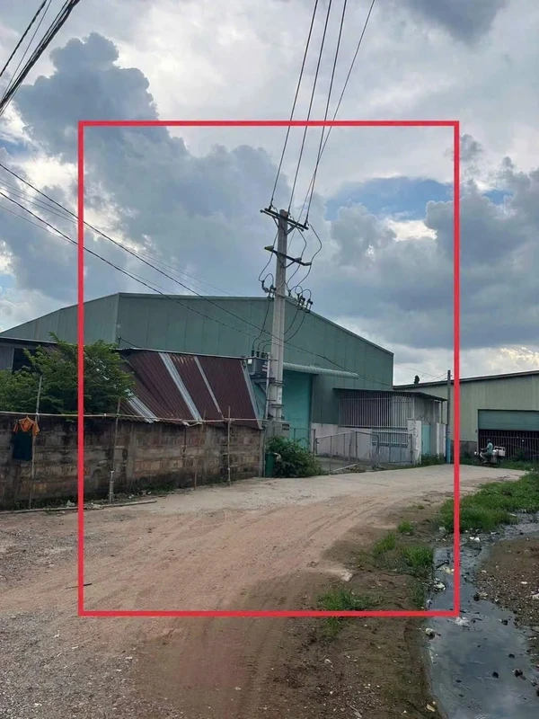 Bán xưởng mặt tiền 1.277m2 tại Thuận Giao, Thuận An, Bình Dương giá 10,5 tỷ