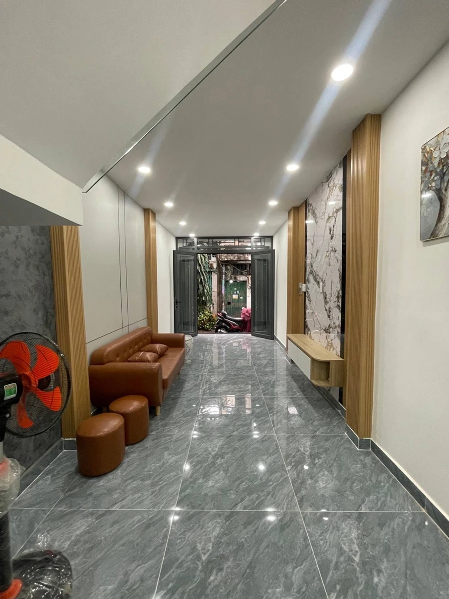 Bán nhà 2 tầng 4 phòng 60m² Bình Tân, gần Tên Lửa 4.8 tỷ - Ảnh thu nhỏ 3