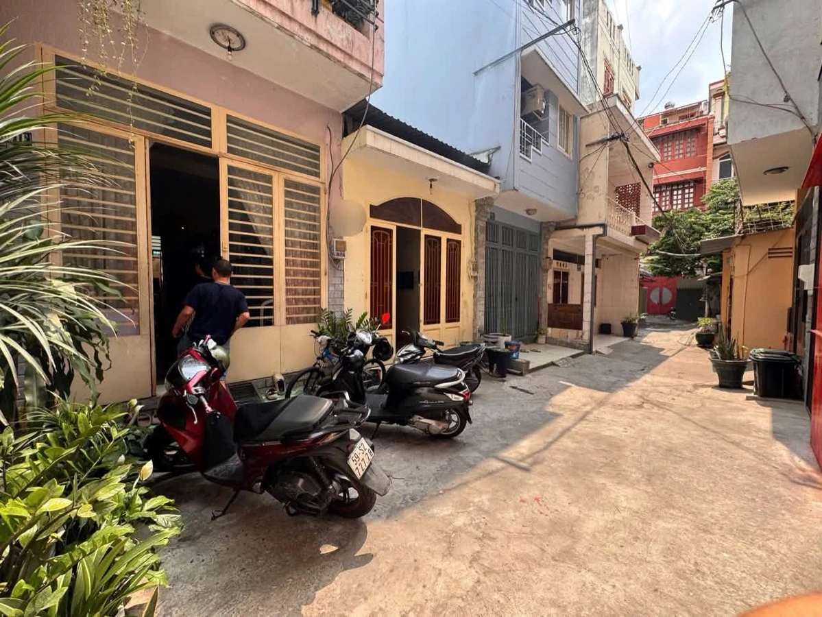 Bán nhà 2 mặt hẻm 3.2x10m Huỳnh Văn Bánh, Phú Nhuận 5.85 tỷ - Ảnh 1