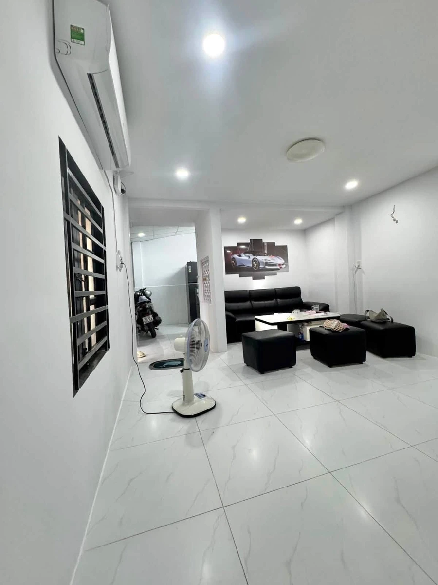 Bán nhà 3 phòng ngủ 45m² Quận 11 gần Đầm Sen 5,1 tỷ - Ảnh thu nhỏ 2