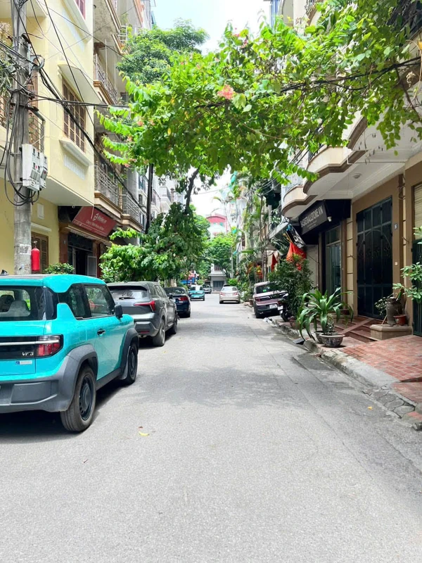 Bán nhà phố 40m² Hoàng Quốc Việt, Hà Nội 13 tỷ