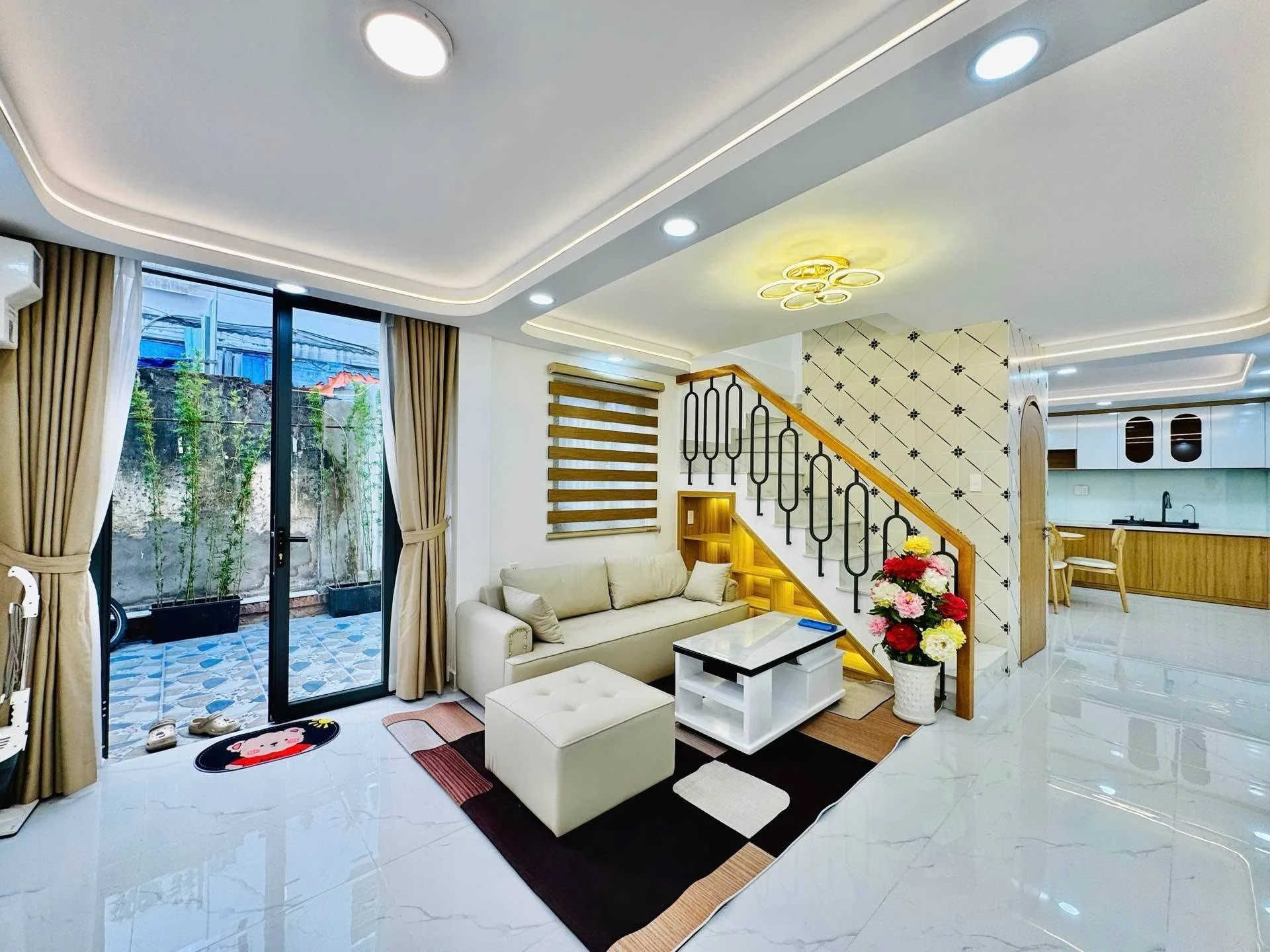 Bán nhà 3 tầng 4PN 43m² 6,1 tỷ Bình Thạnh - Ảnh 1