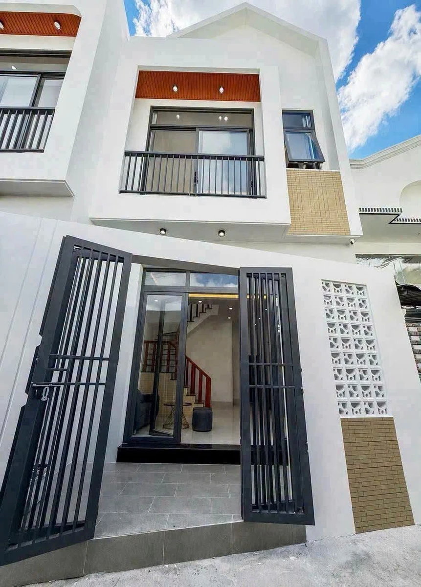 Bán nhà trệt lầu mới 100m² Nguyễn Văn Cừ, Cần Thơ - Ảnh 1