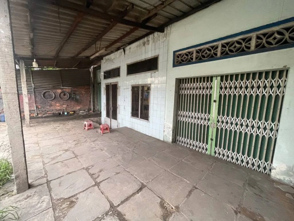 Bán nhà cấp 4 mặt tiền Quốc lộ 1A 215m2 Tây Ninh 3 tỷ 300 triệu - Ảnh thu nhỏ 3
