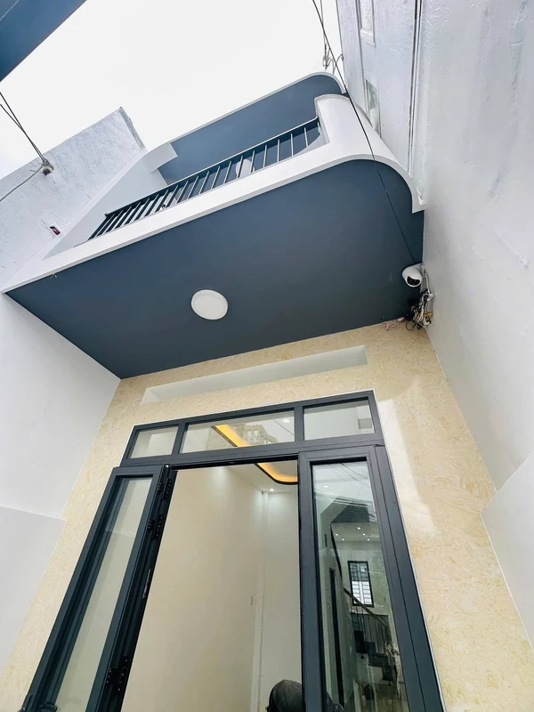 Bán nhà 2 tầng mặt tiền Việt Bắc, Nha Trang, 86m2, 5,3 tỷ