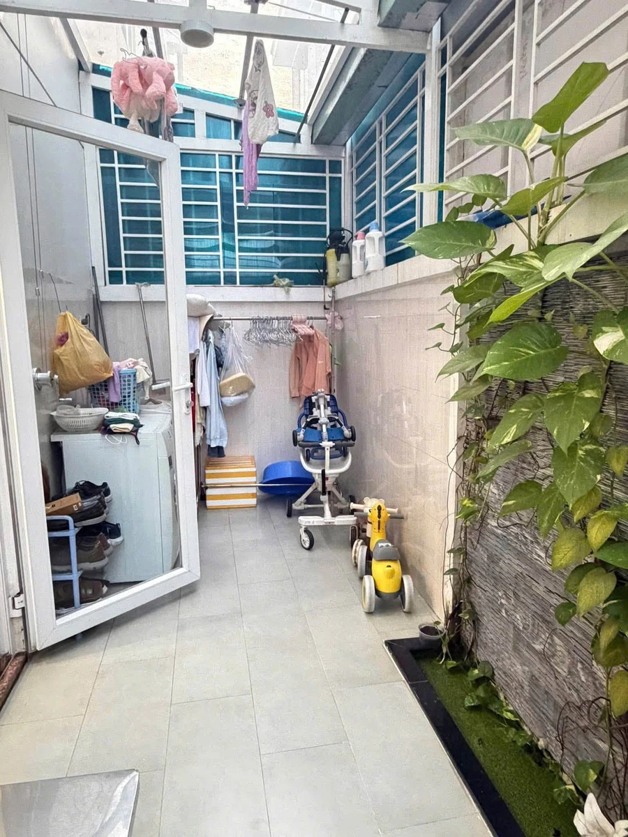 Bán nhà phố 3PN full nội thất 144m² Bình Chánh 7.35 tỷ - Ảnh thu nhỏ 3