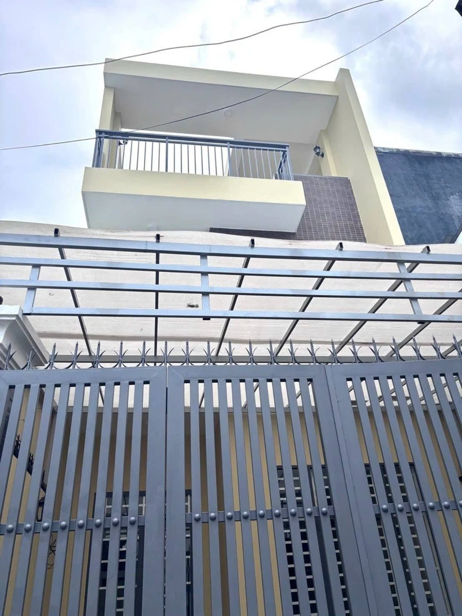 Bán nhà 3 tầng 75m² Hiệp Phú Thủ Đức, hơn 5 tỷ - Ảnh 1