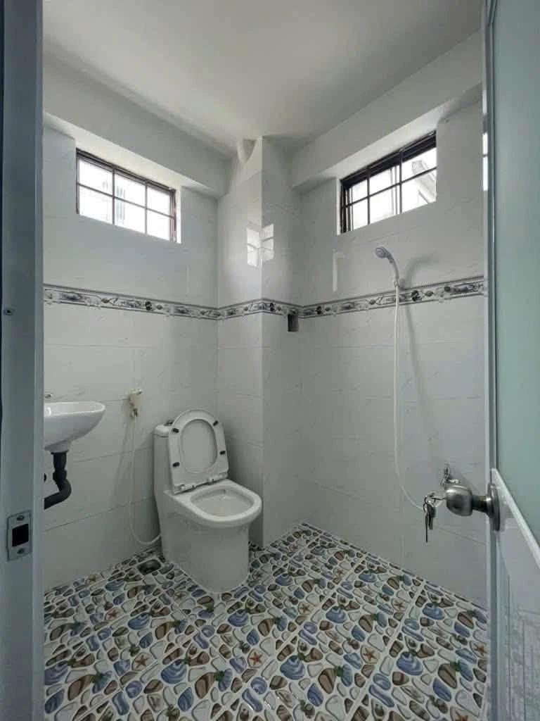 Bán nhà 3 tầng BTCT 48m², 3PN 3WC, hẻm 1 trục đường Ngô Gia Tự, Quận 10 - Ảnh thu nhỏ 4