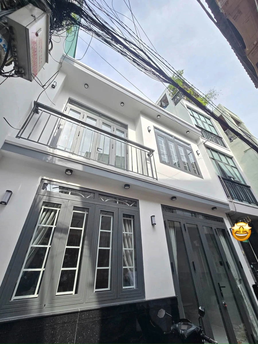 Bán nhà hẻm Lạc Long Quân, Tân Bình, 45m², 5.85 tỷ - Ảnh 1