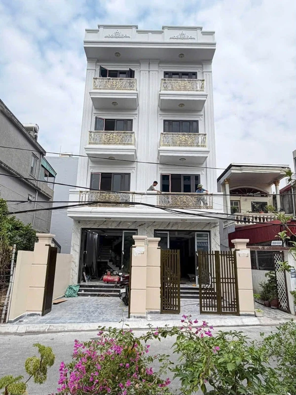 Bán nhà 4 tầng sân cổng 68m² Lê Hồng Phong, Hải Phòng 6,5 tỷ