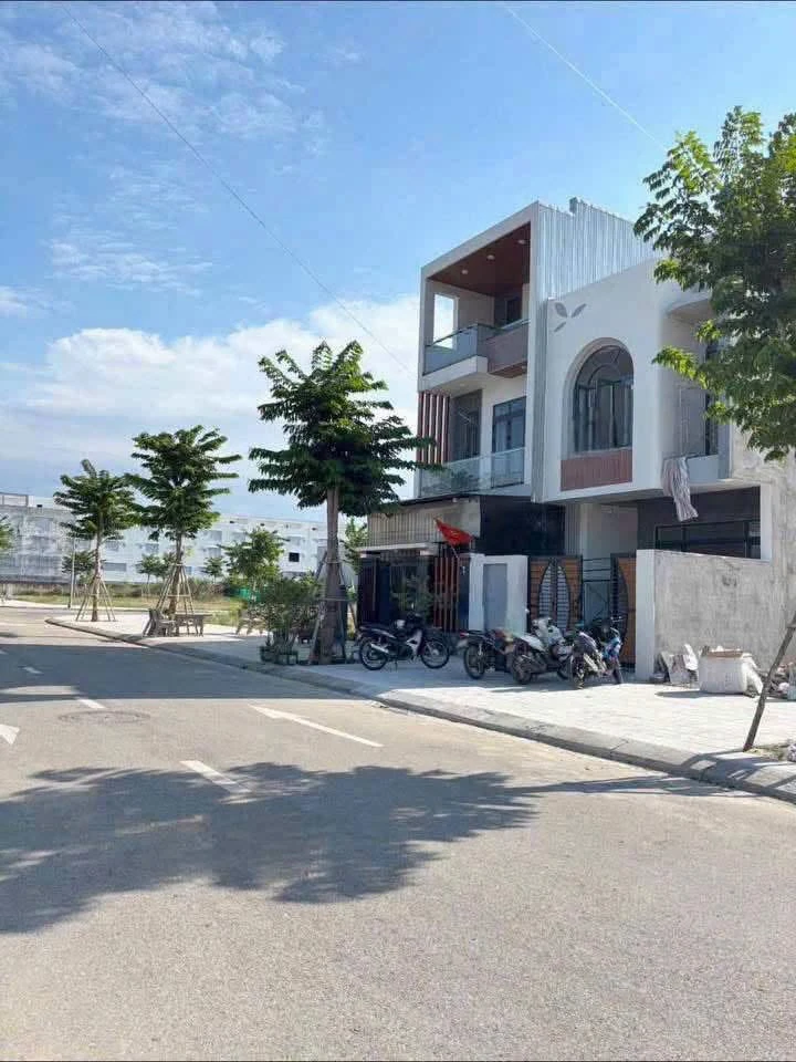Bán đất nền Phú Mỹ Quảng Ngãi 107,5m² giá 16 tỷ - Ảnh 1