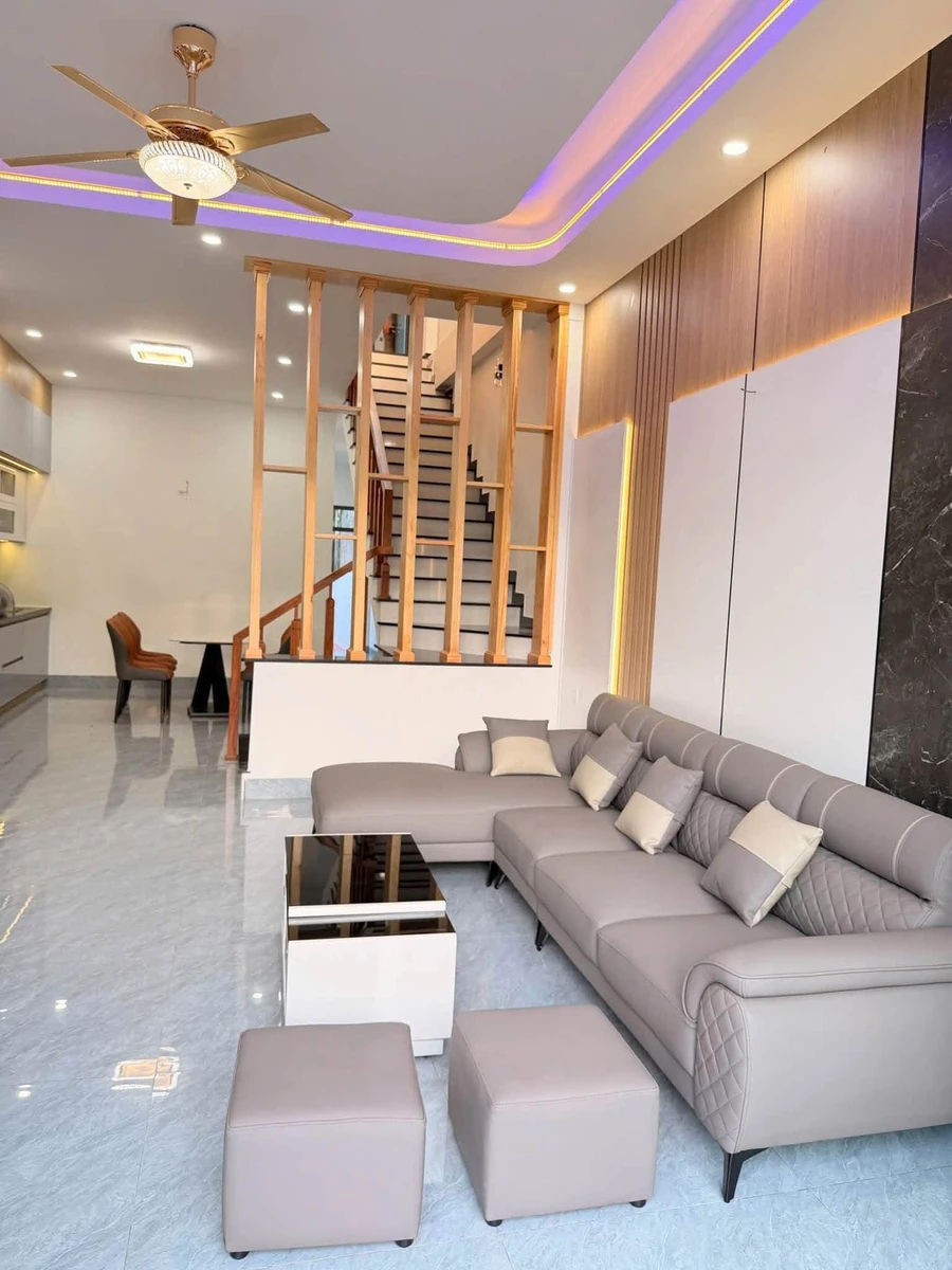 Bán nhà mặt tiền Buôn Hdok 150m² 3 phòng ngủ 3,28 tỷ - Ảnh thu nhỏ 2
