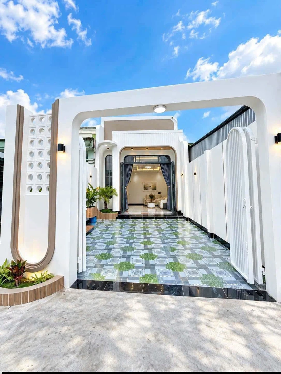 Bán nhà phố 3 phòng ngủ 100m² đầy đủ nội thất tặng, Tây Ninh - Ảnh thu nhỏ 2