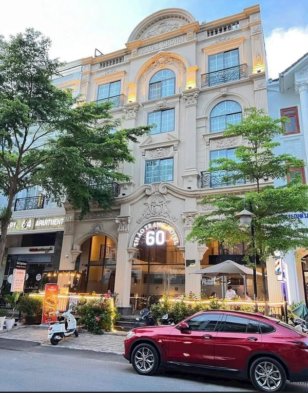 Cho thuê khách sạn 26 phòng, 222m2 Cao Triều Phát, Quận 7