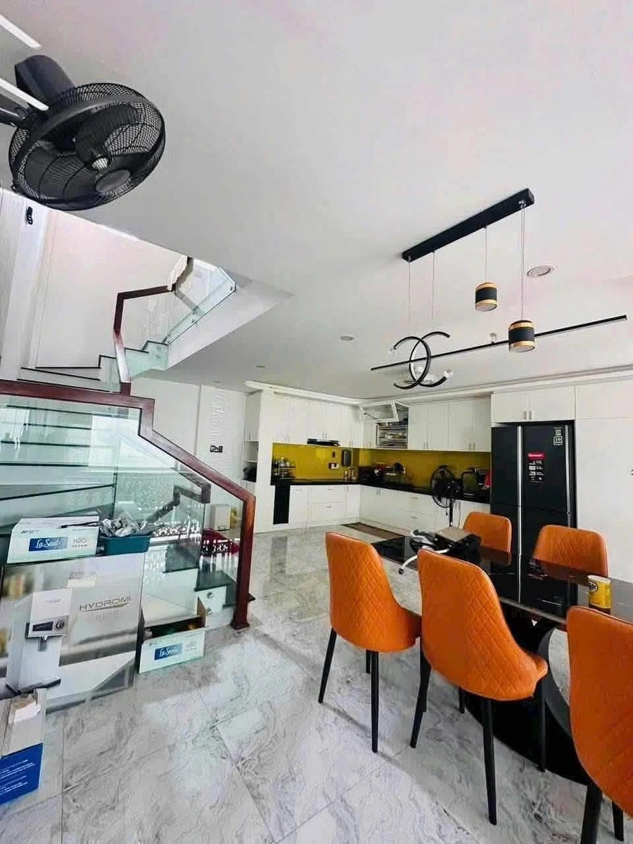 Bán nhà mặt tiền Hoàng Văn Thụ Quy Nhơn 60m² 3 phòng ngủ - Ảnh thu nhỏ 3