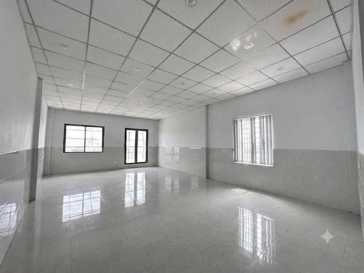 Cho thuê nhà mặt tiền Phạm Văn Thuận 108m², 45 triệu/tháng - Ảnh thu nhỏ 3
