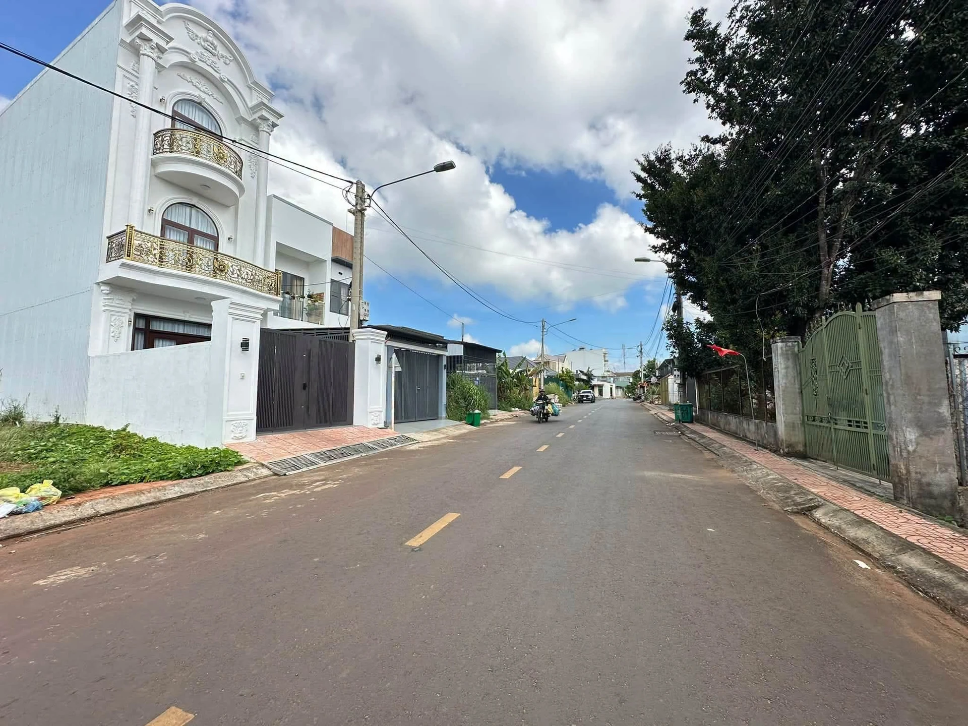 Bán đất 2 mặt tiền đường Dã Tượng Buôn Ma Thuột 61,9m² - Ảnh 1