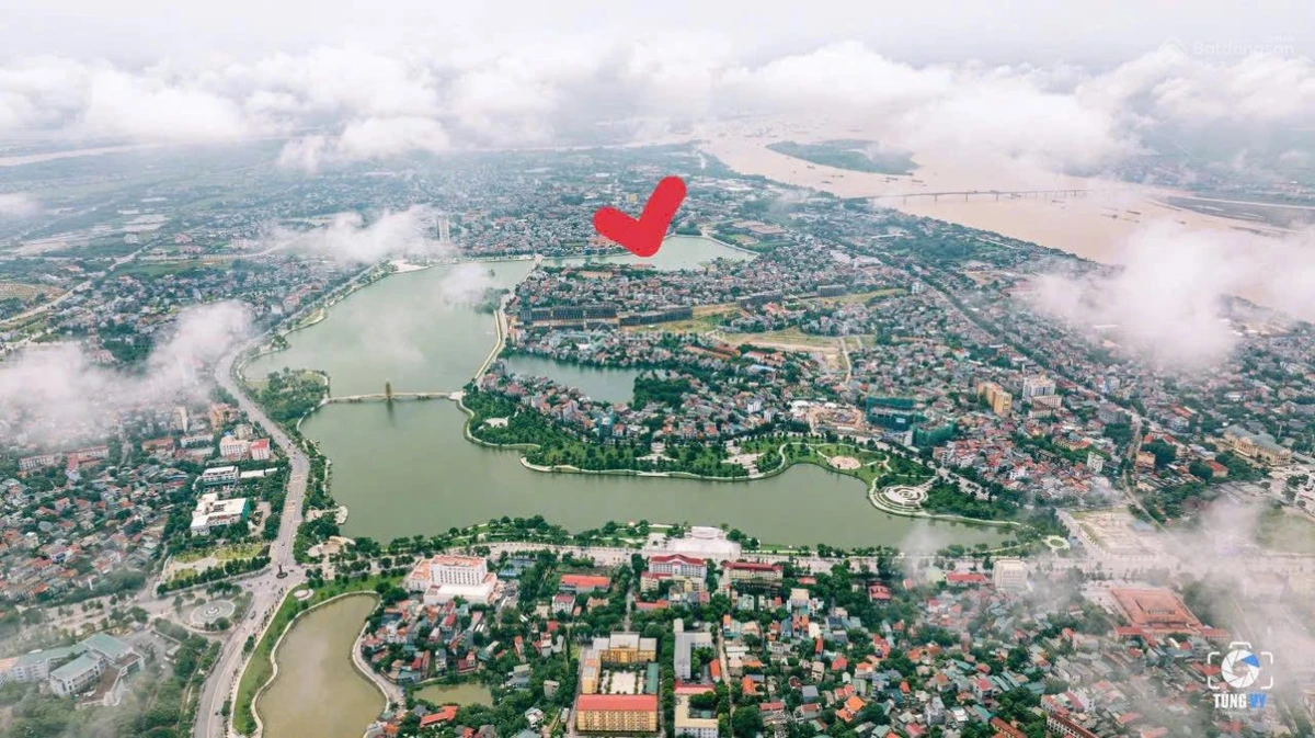 Siêu phẩm đất mặt hồ công viên Văn Lang - View sân golf nổi bật Việt Trì - Ảnh thu nhỏ 2