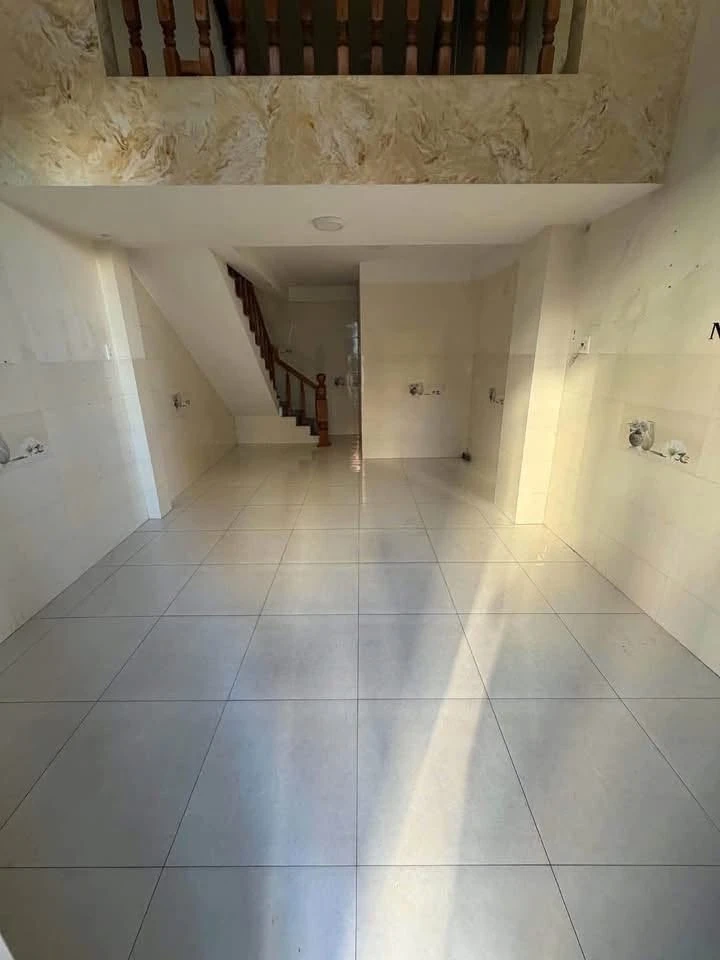 Bán nhà mặt tiền 3 tầng 29m² Hoàng Văn Thụ Quy Nhơn - Ảnh thu nhỏ 4