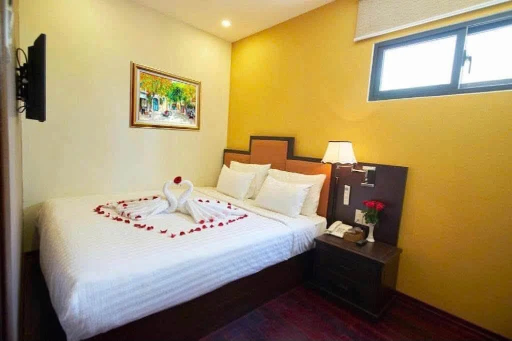 Bán khách sạn 7 tầng 91m2 đường Hùng Vương Nha Trang - Ảnh thu nhỏ 3
