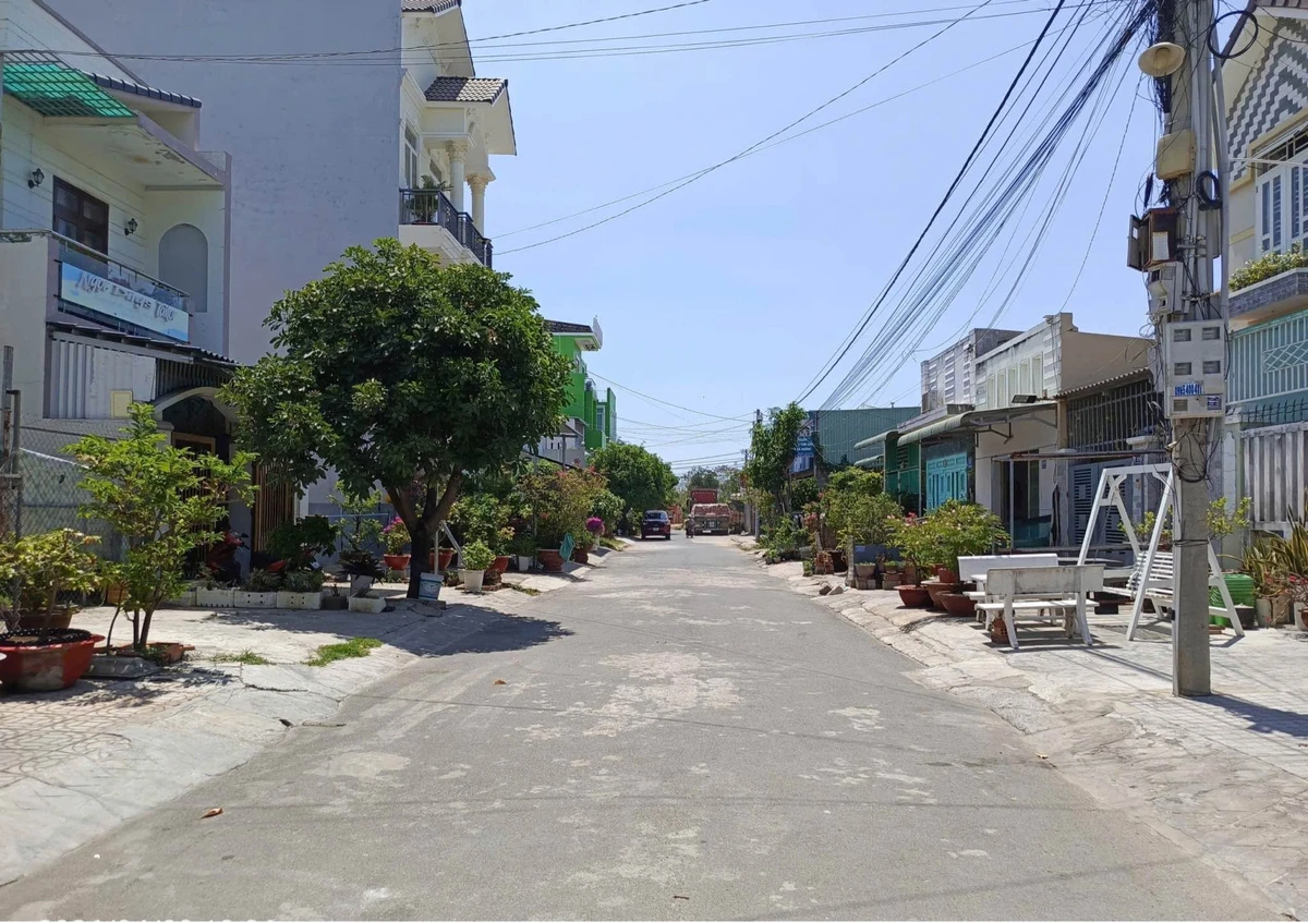 Bán đất mặt đường Phan Kế Bính Phú Tài 85m² 2.85 tỷ - Ảnh 1