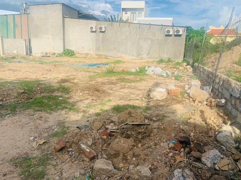 Bán lô đất hẻm ô tô Phước Huệ Bắc Nha Trang 85,9m2 giá 2,65 tỷ