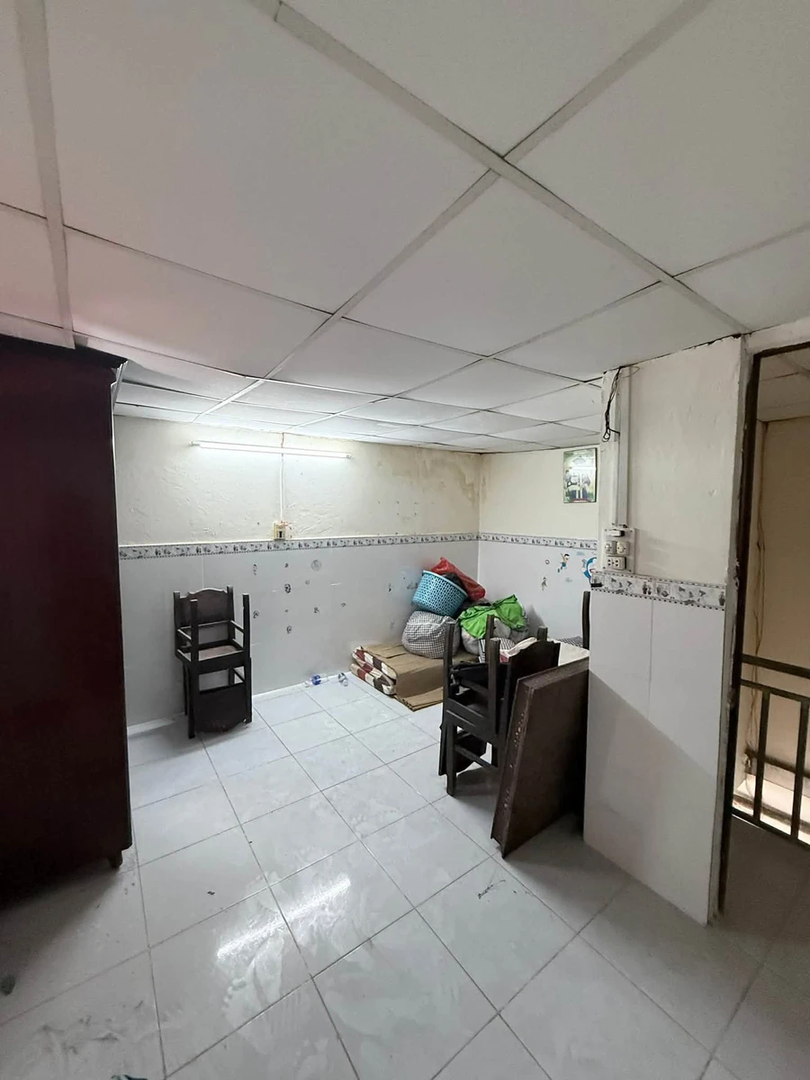 Bán nhà mặt tiền Võ Văn Hát 93m² 5,5 tỷ Quận 9 - Ảnh thu nhỏ 3