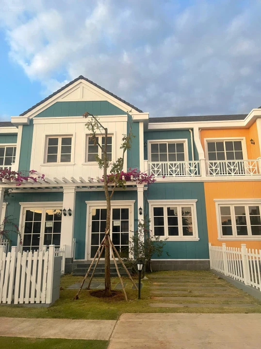 Hiếm có nhà phố 6x20m NovaWorld Phan Thiết, giá: 3 tỷ bao thuế phí. Đăng là có! LH: 0966 765 ***