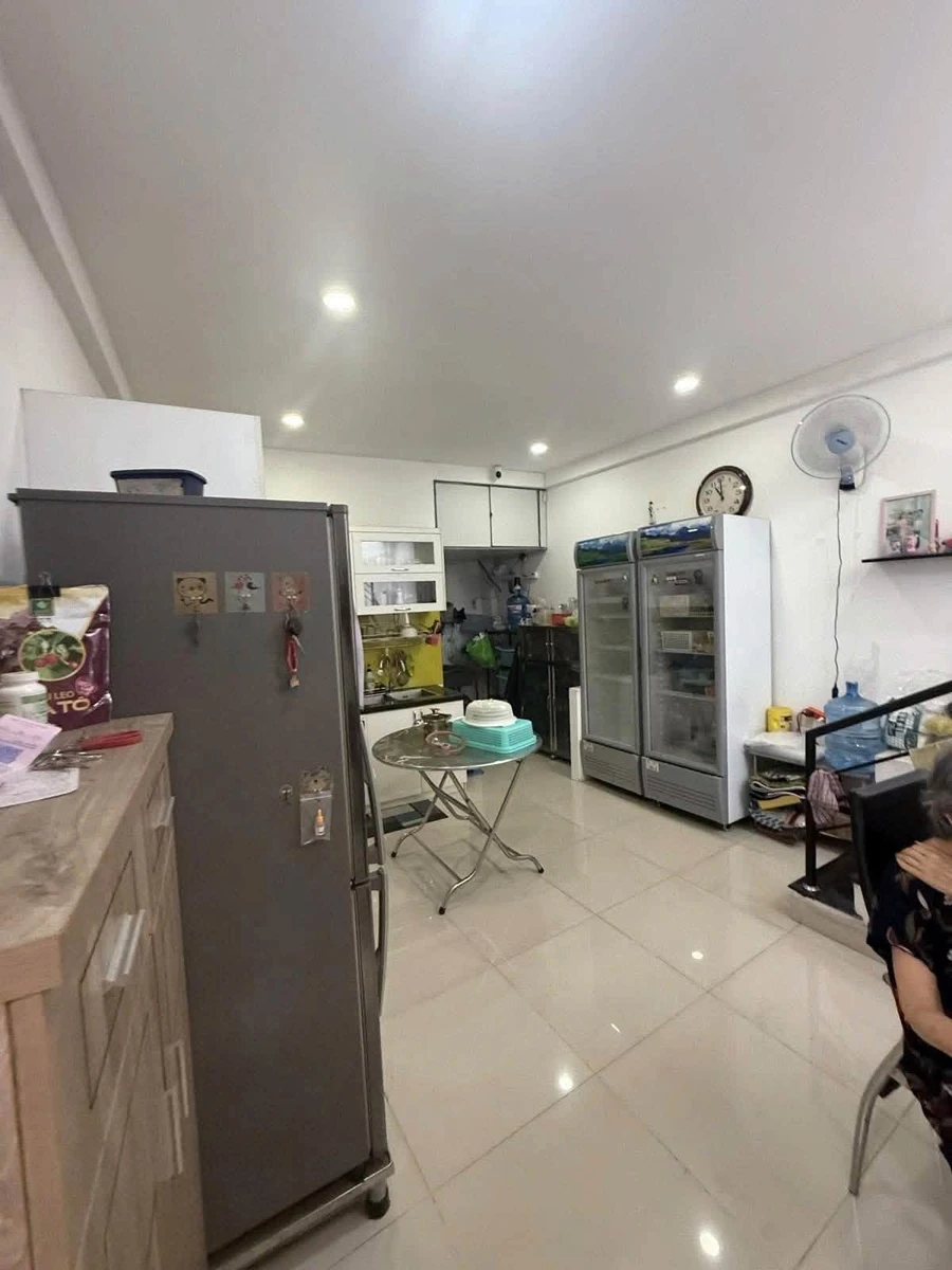 Bán nhà hẻm Bà Hạt Phường 4 Quận 10, 18m², 2PN, giá 3,9 tỷ - Ảnh thu nhỏ 3