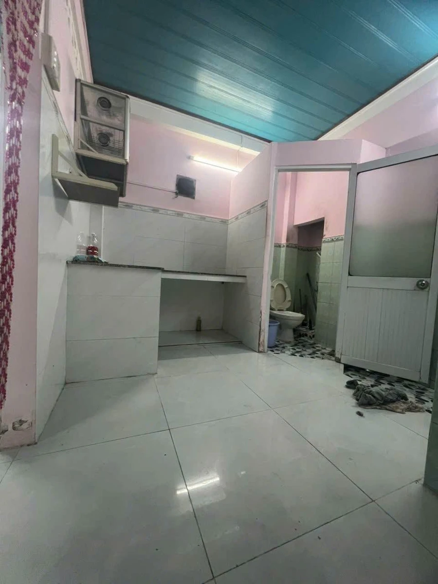 Bán nhà hẻm 3 tầng 31,5m2 đường Bến Vân Đồn, Quận 4, giá 2,7 tỷ - Ảnh thu nhỏ 3