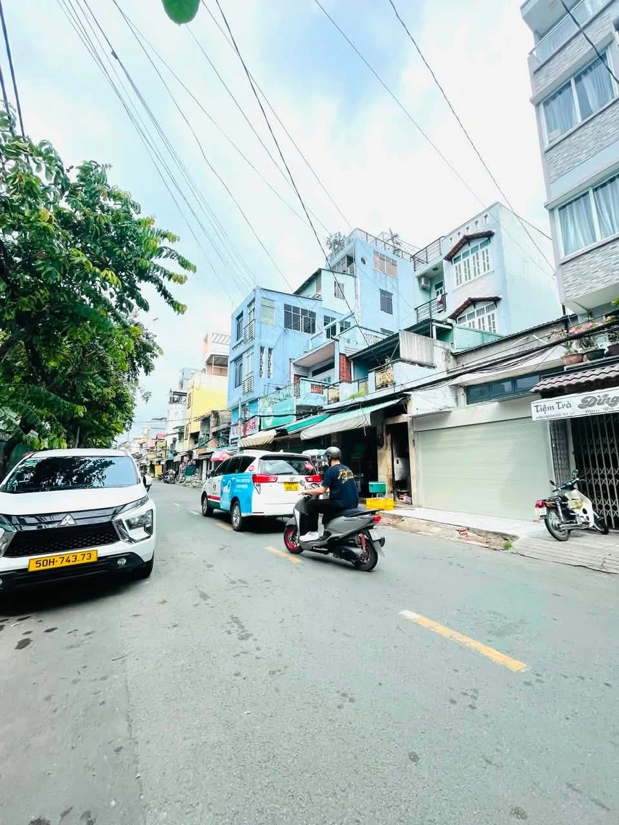 Bán nhà mặt tiền Xóm Chiếu 105m2 Quận 4 - Ảnh thu nhỏ 2