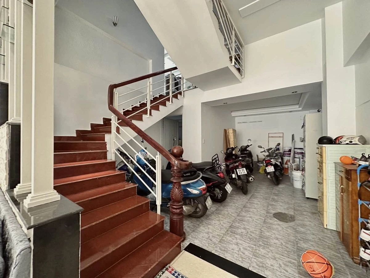 Bán nhà HXH 5 tầng 104m² 6PN đường Nguyễn Thái Học, Bình Thạnh giá 15,5 tỷ - Ảnh 1