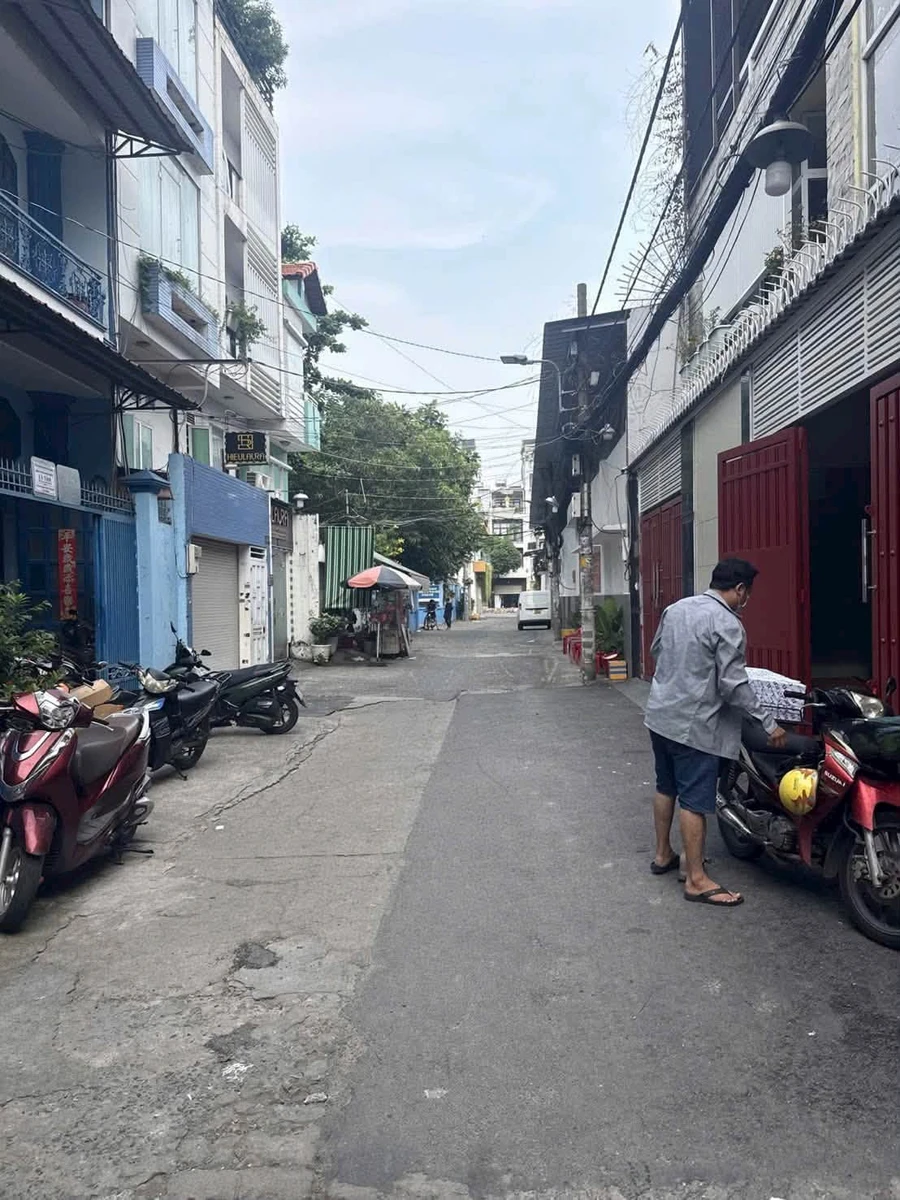 Bán nhà phố 2 tầng 2PN 31m² Lạc Long Quân Quận 11 - Ảnh thu nhỏ 2
