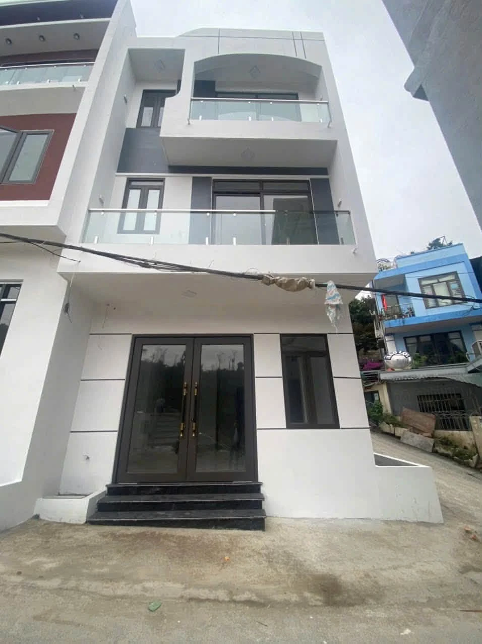 Bán nhà góc 3 tầng 3PN, 61m2 khu Cột 5, Quận 5 - Ảnh 1