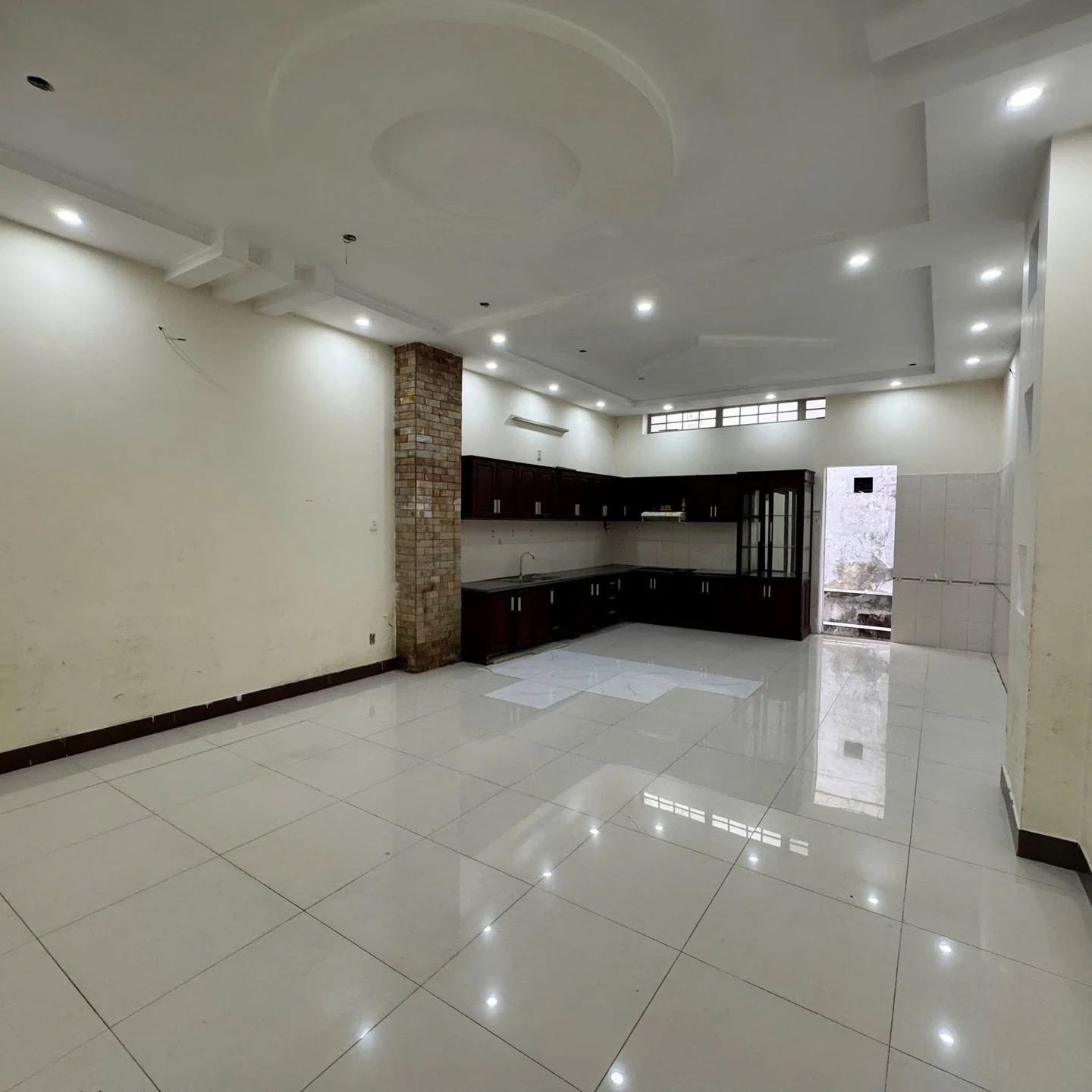 Bán nhà 2 tầng mặt tiền Lý Nhân Tông, Hòa Cường, Đà Nẵng, 95m2 - Ảnh 1
