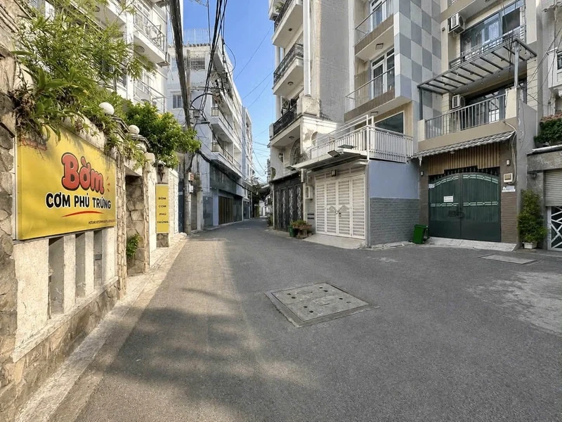 Bán nhà hẻm nhựa 54m² 5 tầng đường Hoàng Hoa Thám, Phường 5, Phú Nhuận giá 11,3 tỷ