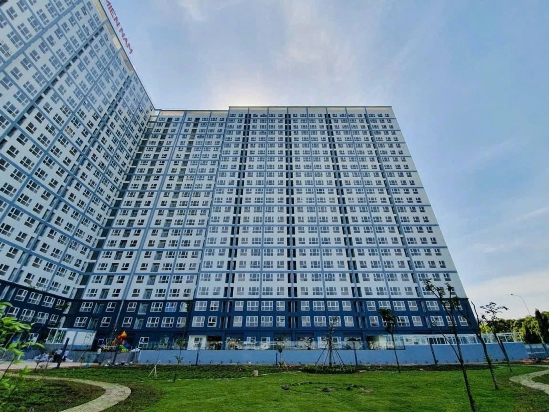 Bán căn hộ Saigon Gateway 60,1m² giá 3,4 tỷ đang cho thuê, Võ Nguyên Giáp, Thủ Đức - Ảnh 1