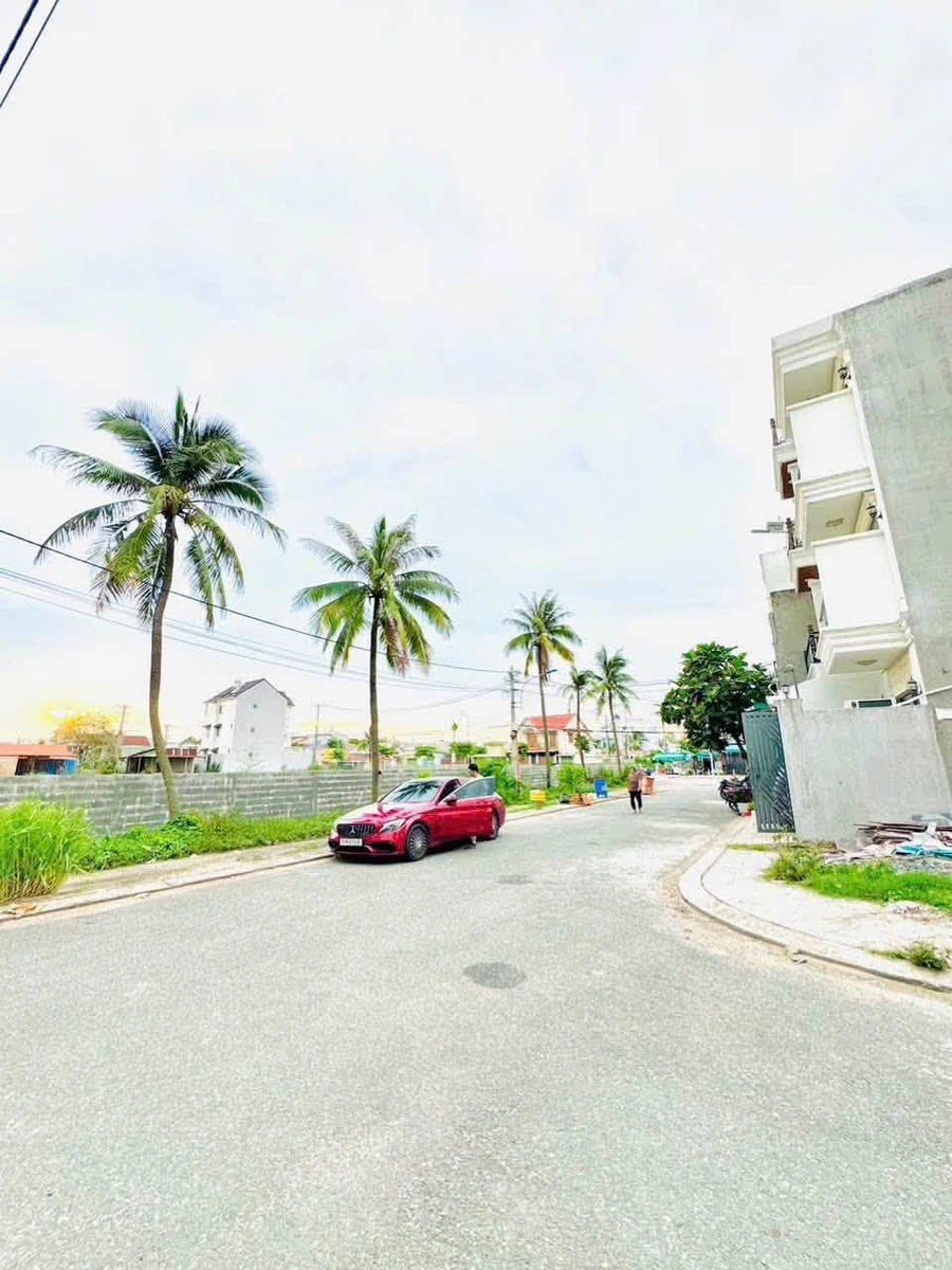 Bán nhà 4 tầng full nội thất 180m² Quận 9, cạnh Gamuda - Ảnh thu nhỏ 4