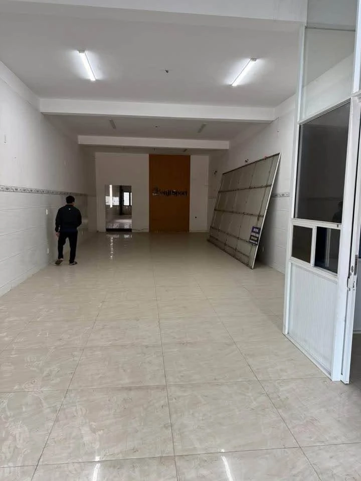Cho thuê nhà 250m² mặt tiền Nguyễn Lương Bằng, Hoà Khánh - Ảnh thu nhỏ 3