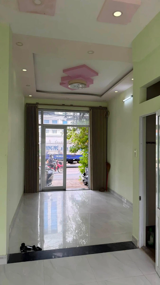 Bán nhà 3 tầng 78,72m2 Nguyễn Tất Thành, Tuy Hòa, Đắk Lắk - Ảnh thu nhỏ 2