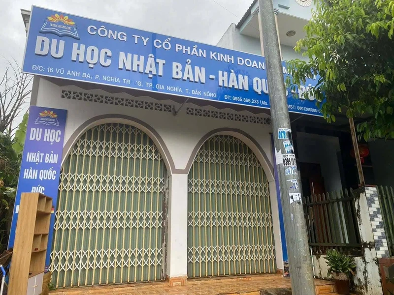 Bán nhà Vũ Anh Ba, 6 x 24,5m cho thuê 5 triệu/tháng