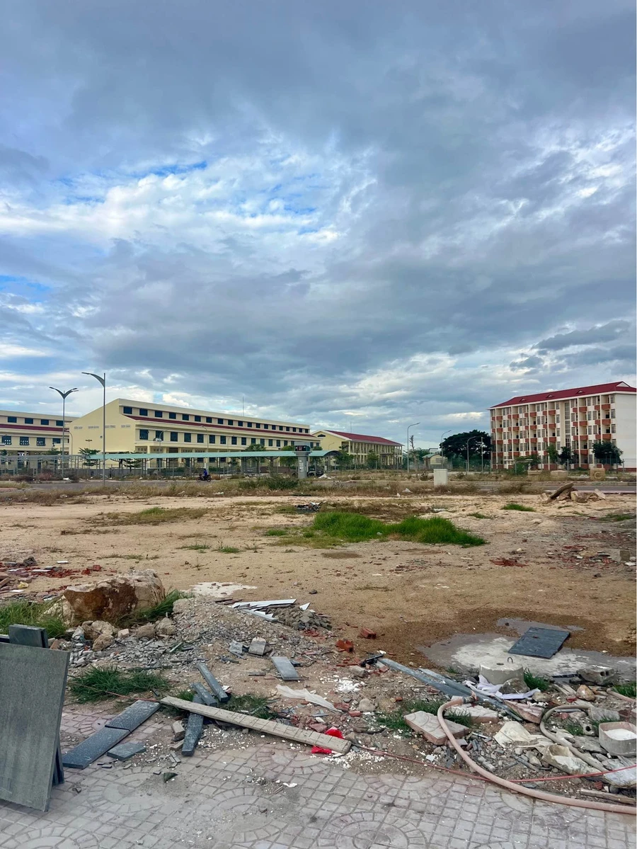 Bán đất mặt tiền Hùng Vương Quy Nhơn 500m2 giá 2 tỷ 180 - Ảnh thu nhỏ 3