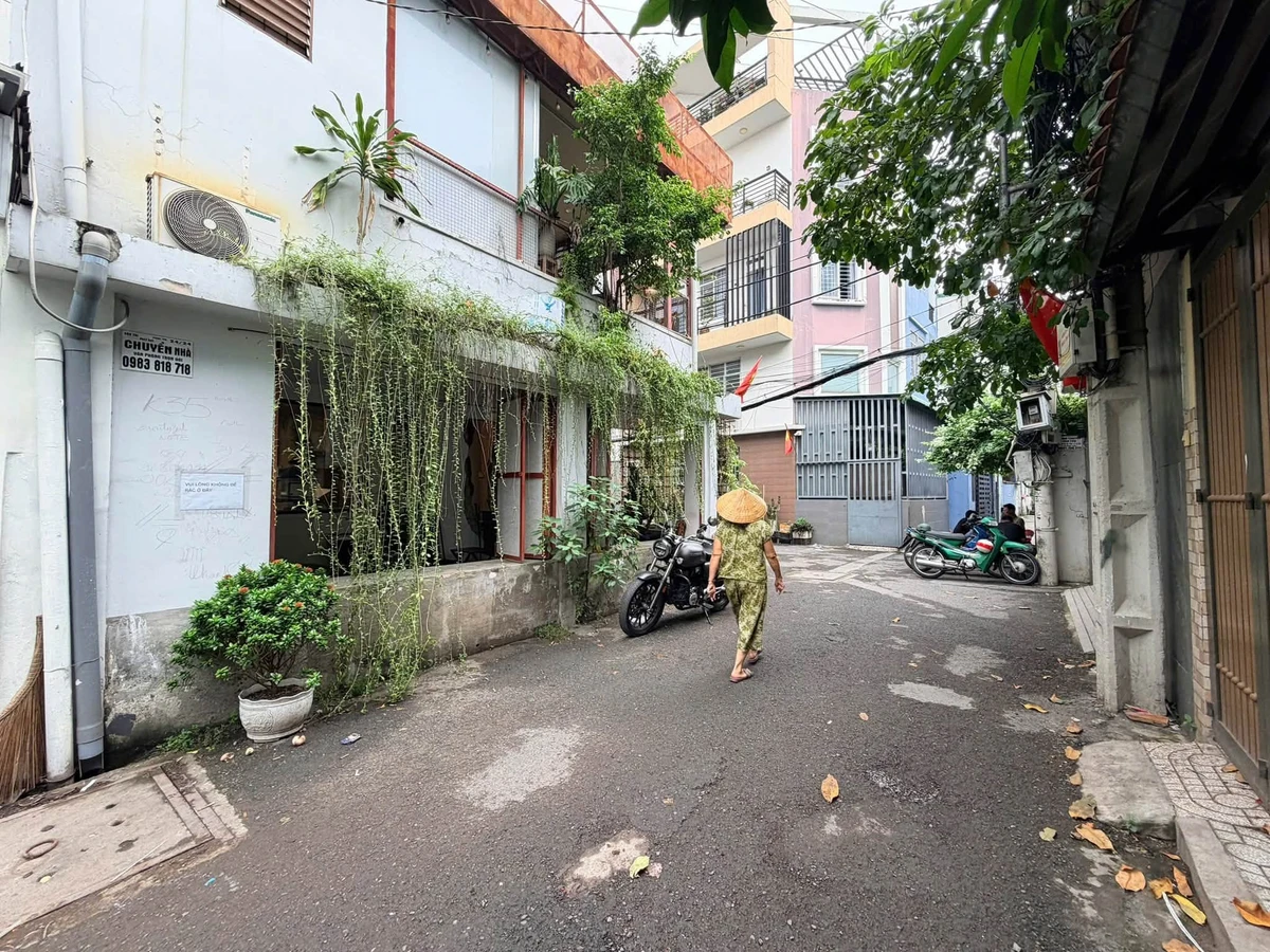 Cho thuê nhà mặt tiền Phó Đức Chính, Bình Thạnh, 59.5m2, 3PN - Ảnh 1