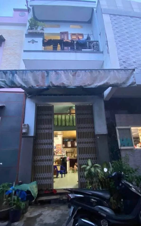Bán nhà 2,5 tầng 20m2 gần 1,65 tỷ Quy Nhơn - Ảnh 1