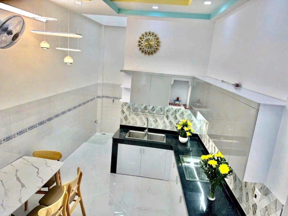 Bán nhà 3 tầng 4x17m hẻm xe hơi gần chợ An Nhơn, Gò Vấp, giá nhỉnh 6 tỷ - Ảnh thu nhỏ 4