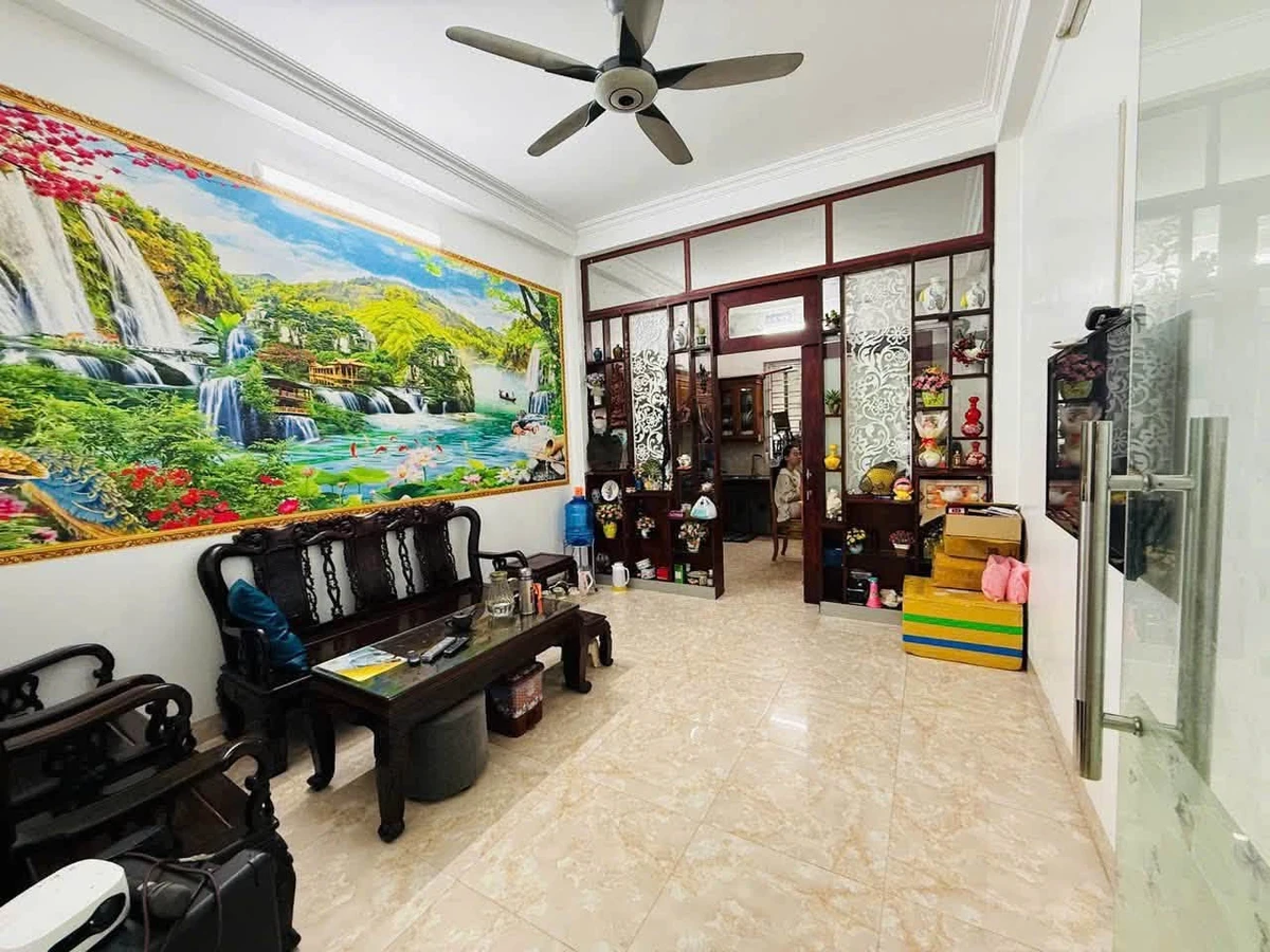 Nhà 3 tầng 100m² đường Ngô Quyền, Kim Tân, Lào Cai - 4 tỷ 280 triệu - Ảnh thu nhỏ 2
