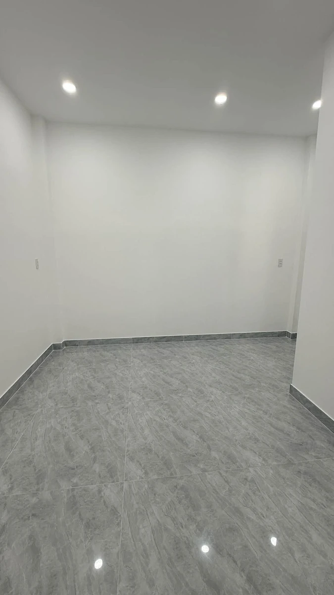Bán nhà 2 tầng 40m² sát Bến Xe Miền Tây 4 tỷ - Ảnh thu nhỏ 4